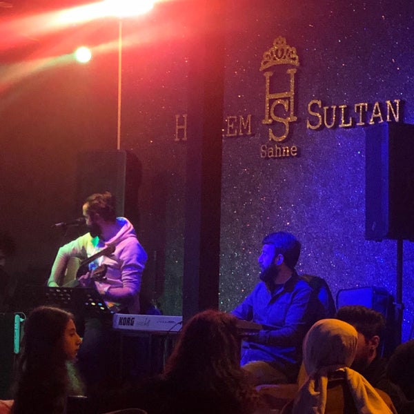 2/9/2020に👑 SARILİÇE 👑がHürrem Sultan Canlı Müzik Nargileで撮った写真