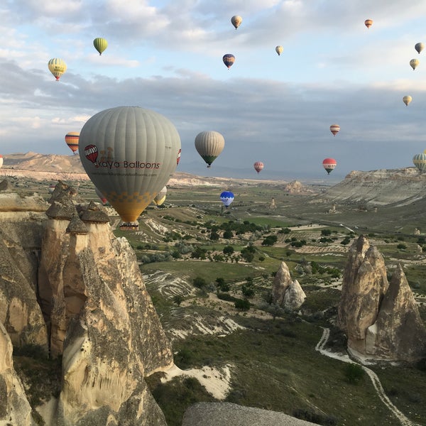 รูปภาพถ่ายที่ Voyager Balloons โดย Songül E. เมื่อ 5/26/2016