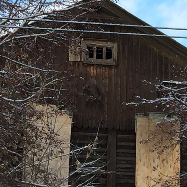 Обустройство сада. Земельный участок фото. Дом ничем не огороженный. Предложение со словом дом. Предложение со словом дом.