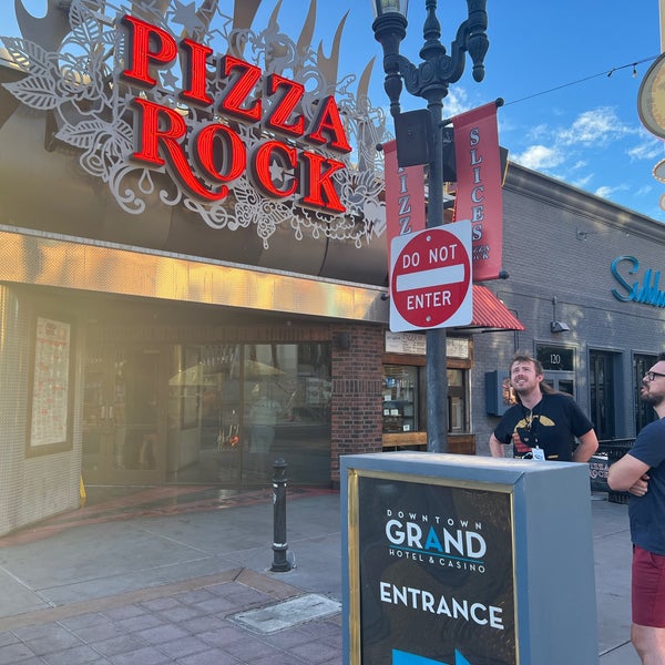 Foto tirada no(a) Pizza Rock por JJ R. em 7/10/2022