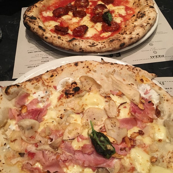 Photo taken at Franco Manca by Magda A. on 9/16/2016