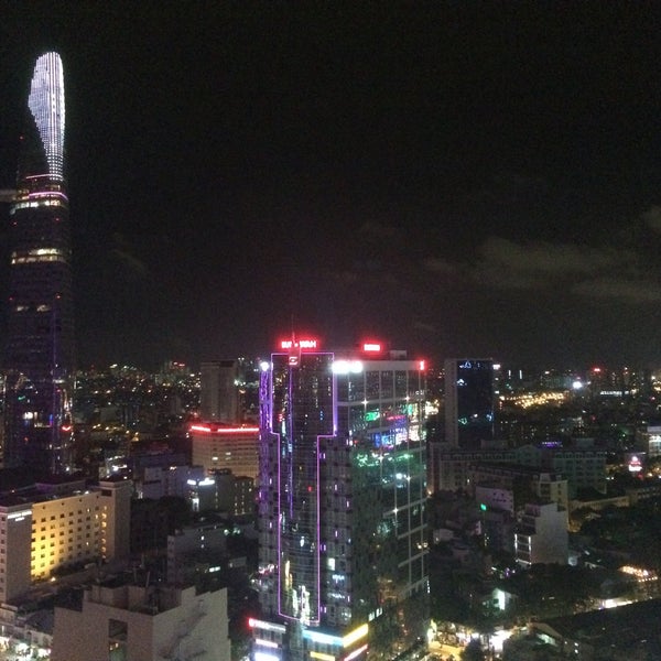 รูปภาพถ่ายที่ Level23 Sheraton Saigon - Nightspot &amp; Wine Bar โดย Andriy S. เมื่อ 9/13/2015