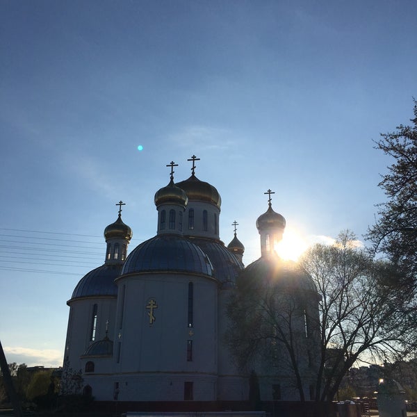 Храм Воскресения Христова в Орлецах Псков