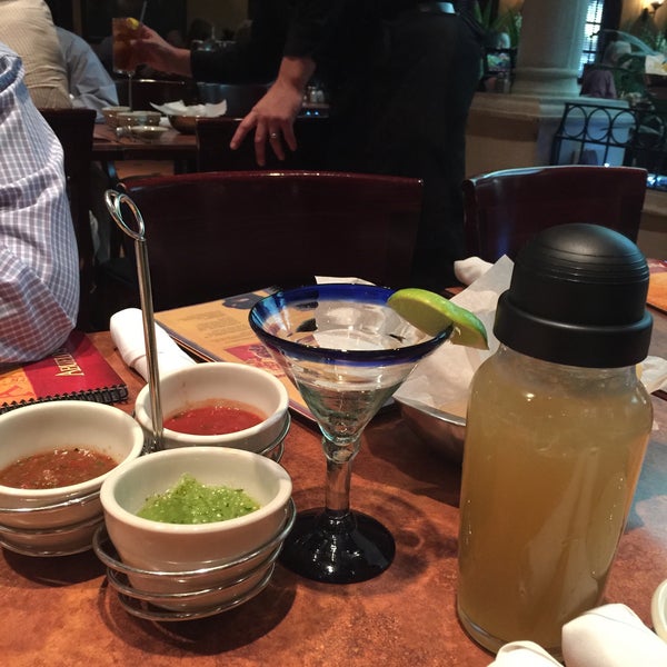 Foto diambil di Abuelo&#39;s Mexican Restaurant oleh Cherie P. pada 4/8/2015