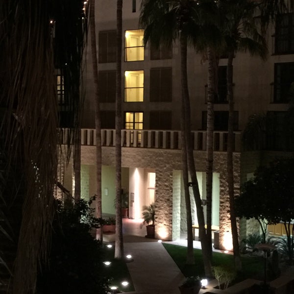 1/22/2016にCherie P.がTempe Mission Palms Hotel and Conference Centerで撮った写真