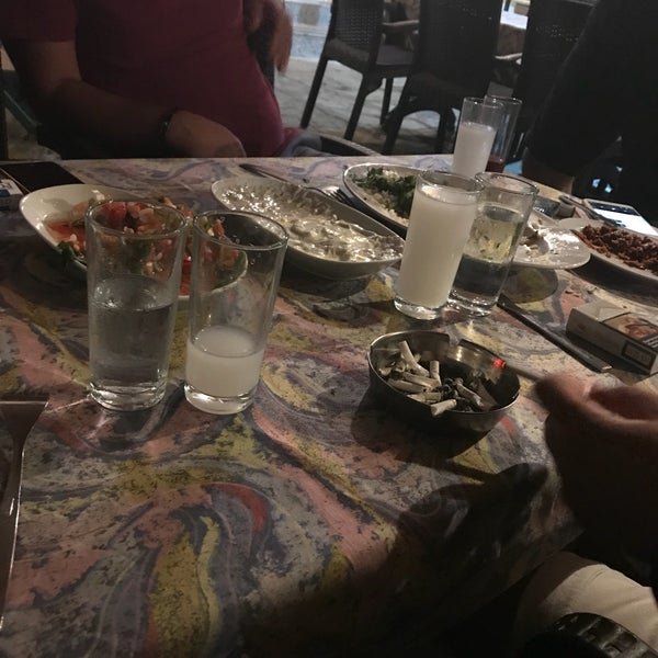 8/22/2018에 Fatih o.님이 Kardesler Restaurant에서 찍은 사진