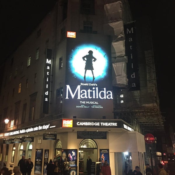 Das Foto wurde bei Matilda The Musical von Jun am 2/1/2016 aufgenommen