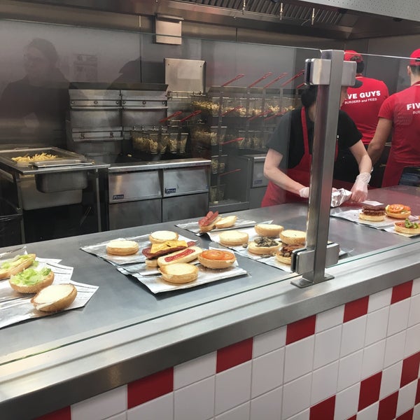 Photo taken at Five Guys by PaM ☆ パム on 5/20/2017