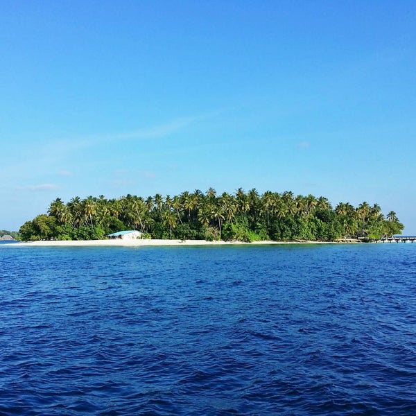 Photo taken at Bandos Maldives by Ibrahim M. on 11/27/2015