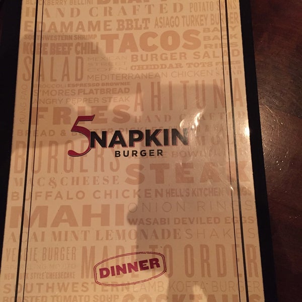 12/19/2015 tarihinde Hamadziyaretçi tarafından 5 Napkin Burger'de çekilen fotoğraf