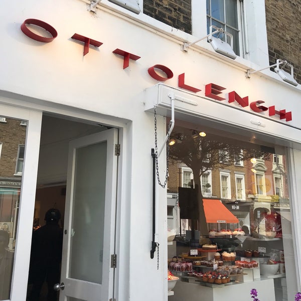 Photo taken at Ottolenghi by Fro on 3/31/2019