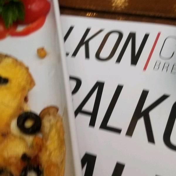 Foto scattata a Balkon Cafe &amp; Kahvaltı da Güliz T. il 3/26/2022