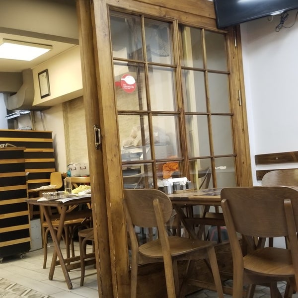Foto tomada en Balkon Cafe &amp; Kahvaltı  por Güliz T. el 10/2/2022