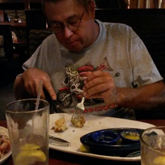 Photo taken at Red Lobster by Nikole W. on 7/27/2014