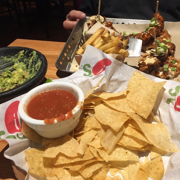 Photo taken at Chili&#39;s Grill &amp; Bar by Cathy (Slack) R. on 6/20/2017