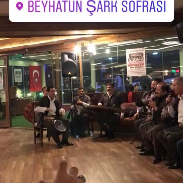 Das Foto wurde bei Beyhatun Şark Sofrası von Sevban Ç. am 3/23/2018 aufgenommen