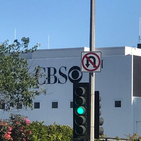รูปภาพถ่ายที่ CBS Television City Studios โดย Barry F. เมื่อ 8/29/2019