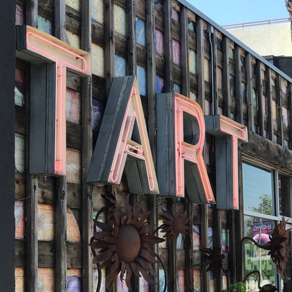 รูปภาพถ่ายที่ Tart โดย Barry F. เมื่อ 6/28/2019