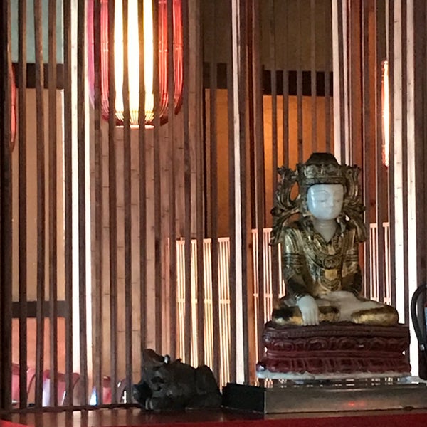 10/31/2018 tarihinde Barry F.ziyaretçi tarafından Bao Dim Sum House'de çekilen fotoğraf