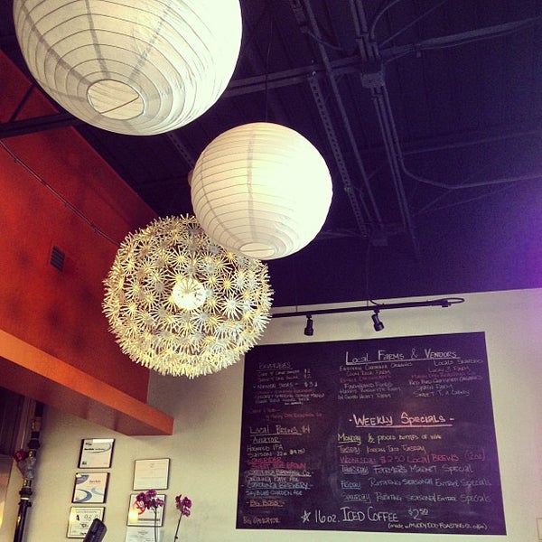 4/24/2013 tarihinde AJ V.ziyaretçi tarafından Kimbap Cafe'de çekilen fotoğraf