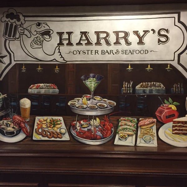 Foto scattata a Harry&#39;s Oyster Bar &amp; Seafood da Michele A. il 11/8/2015