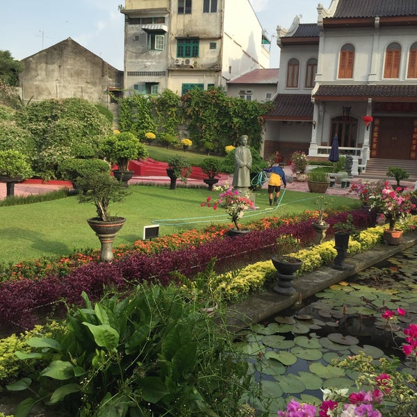 Taman Kebun Bunga & Museum Tjong Yong Hian