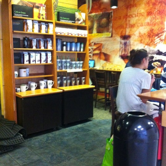 Starbucks Terminal 1