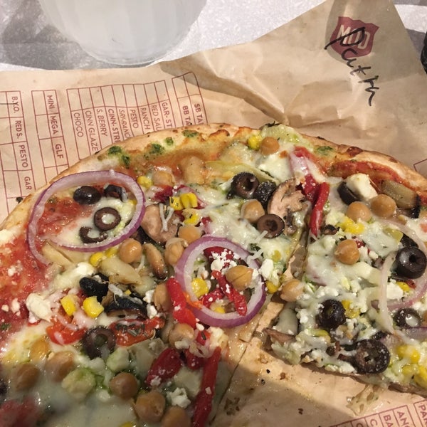Photo taken at MOD Pizza by Petra W. on 12/2/2016