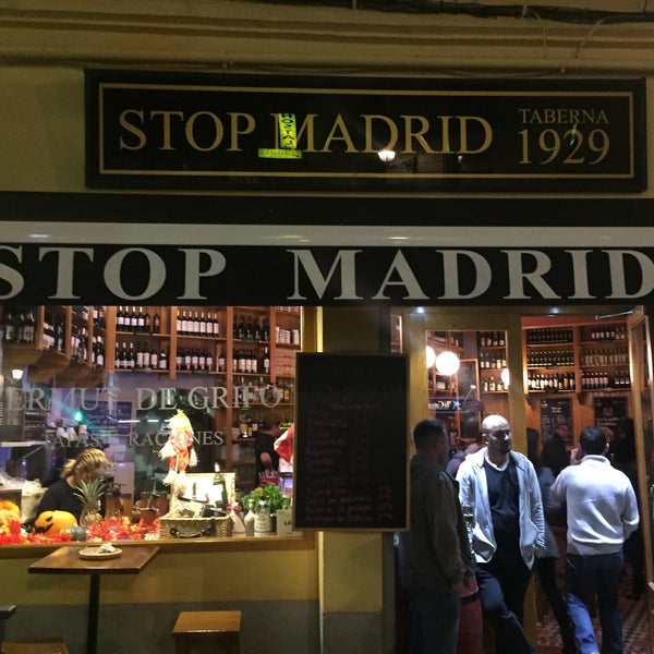 รูปภาพถ่ายที่ Stop Madrid โดย Mila K. เมื่อ 11/5/2015