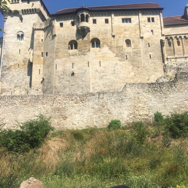 7/14/2018 tarihinde Aylühziyaretçi tarafından Burg Liechtenstein'de çekilen fotoğraf