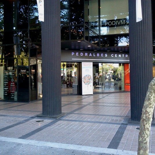 Foto diambil di Pedralbes Centre oleh Fuyuhiko T. pada 9/14/2012