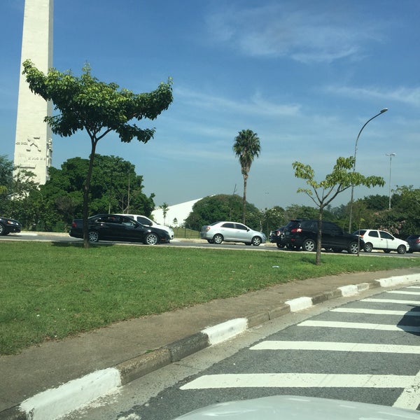Das Foto wurde bei Parque Ibirapuera von Ricardo M. am 3/31/2016 aufgenommen