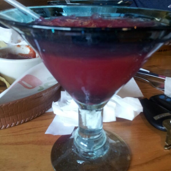 Photo taken at Chili&#39;s Grill &amp; Bar by Shellie B. on 2/22/2014