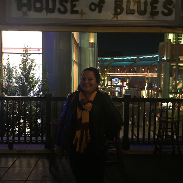 Photo taken at House of Blues Anaheim by Caroll G. on 10/28/2015