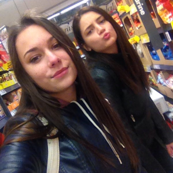 Foto diambil di Kaufland oleh Alexandra O. pada 12/9/2015