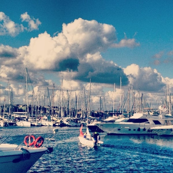 Foto tirada no(a) Hedef Yelken por Deniz em 10/30/2013