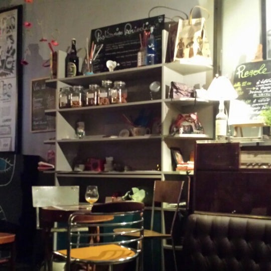 7/1/2014 tarihinde Monica G.ziyaretçi tarafından 2Periodico Cafè'de çekilen fotoğraf