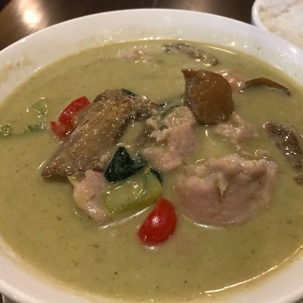 Photo taken at Thai Noodle Etc. by Valentino H. on 9/9/2018
