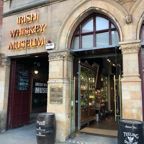 Foto tirada no(a) Irish Whiskey Museum por DH K. em 10/11/2018