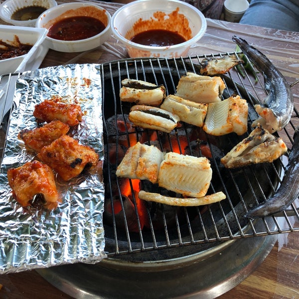 월전어시장 - 수산 시장에서의 사진