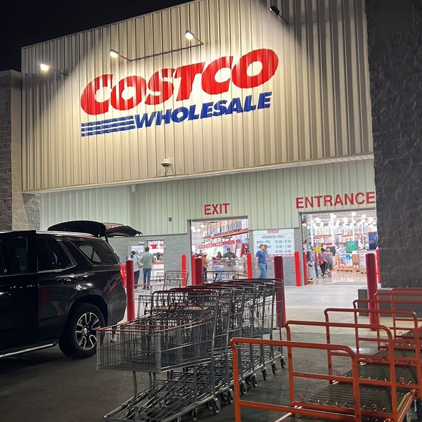 Costco Northwest Side'de Depo veya Toptan Satış Mağazası