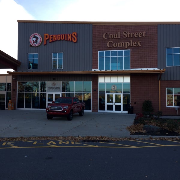 Street complex. Street complex. Улица ефремова садовые кварталы. Стрит девелопмент. Жк на домодедовской пик.