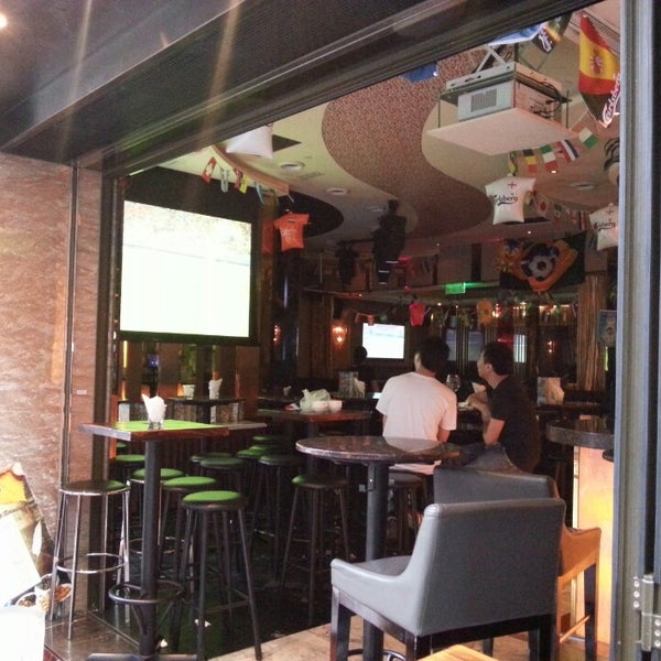 Jc cafe. Jc кафе. Jc cafe. Кофейня джаст ялта. Ялта логотип круглый.