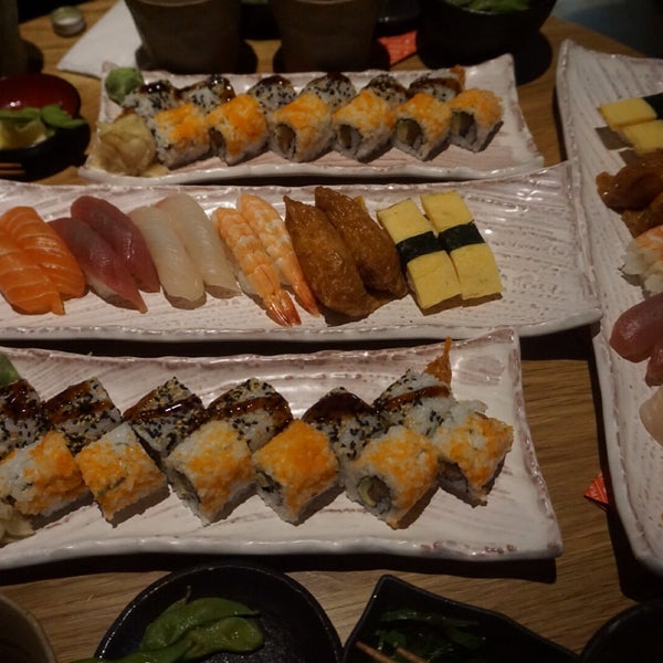 Photo taken at Sushi Planet by Monica C. on 8/23/2015