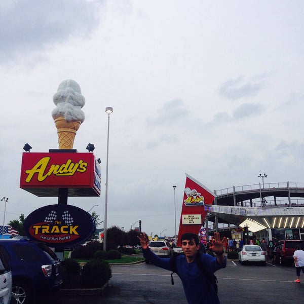Photo taken at Andy&#39;s Frozen Custard by Hale G. on 7/7/2015