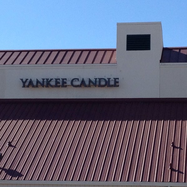 Columbia Sportswear Clothing Store