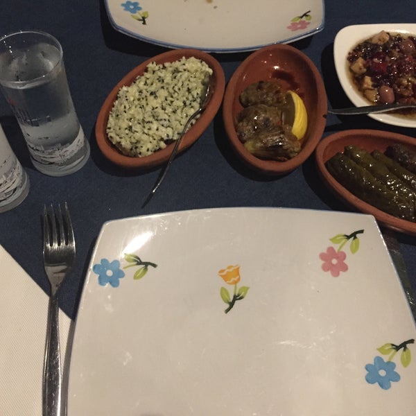 7/18/2015에 Mehmet S.님이 Marti Restaurant Cafe에서 찍은 사진