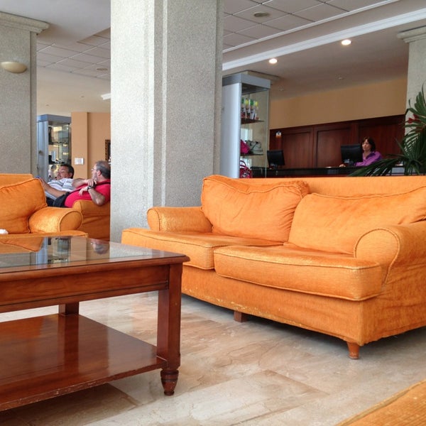 8/12/2013 tarihinde Валерий Ф.ziyaretçi tarafından Gran Hotel Peñíscola'de çekilen fotoğraf