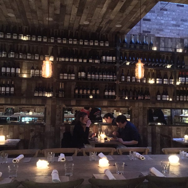 3/27/2015 tarihinde S. F.ziyaretçi tarafından MIUSA Wine Bar'de çekilen fotoğraf