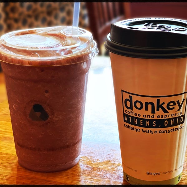 4/27/2021에 David H.님이 Donkey Coffee &amp; Espresso에서 찍은 사진